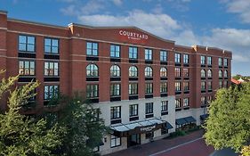 Courtyard By Marriott Savannah Downtown - Historic District